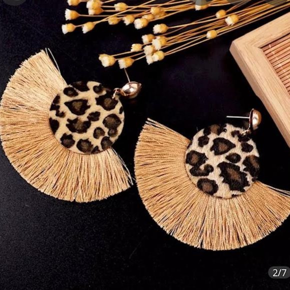 LEOPARD FRINGE EARRINGS - Picture 3 of 3